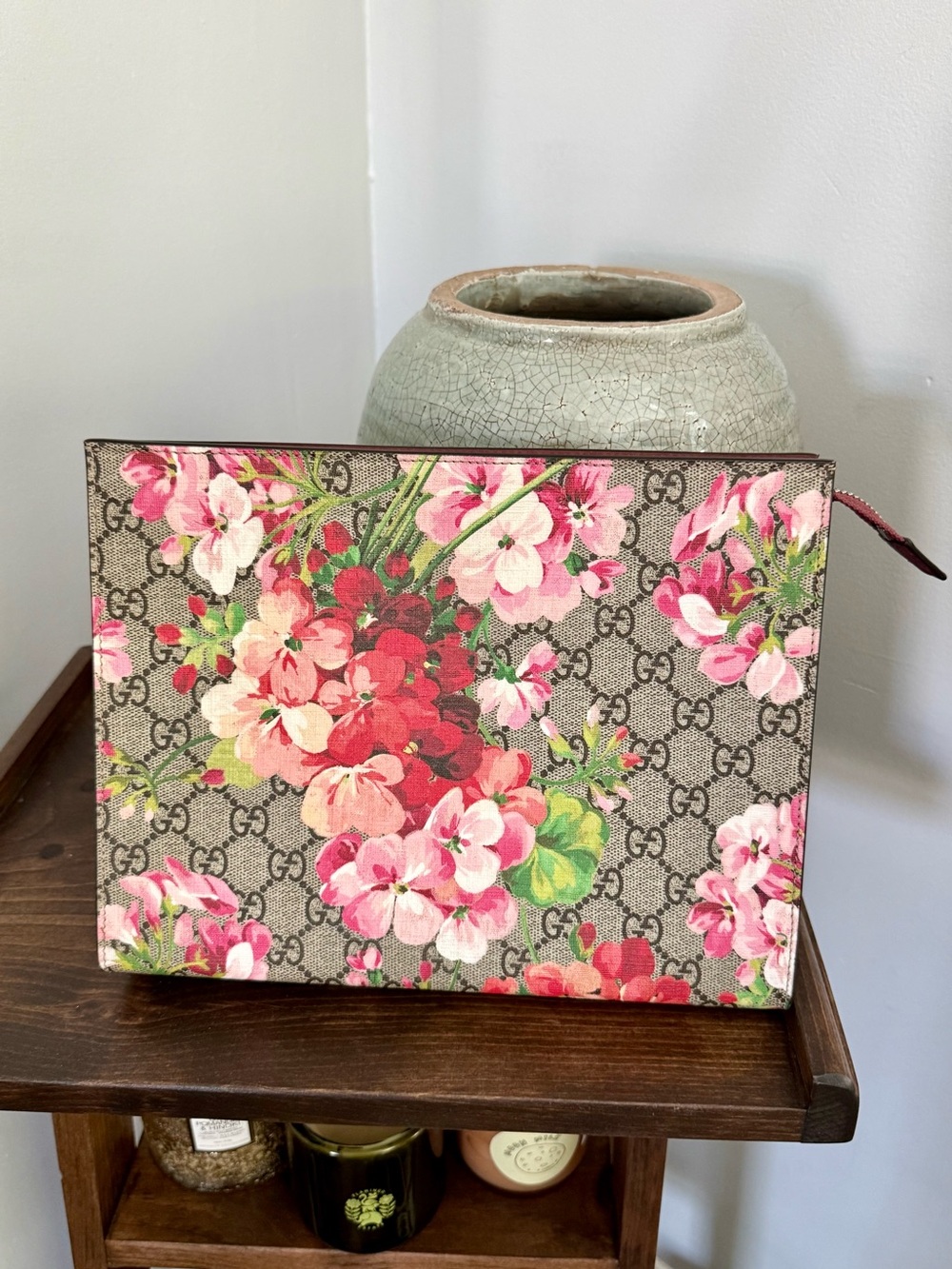 Authentic Gucci GG Supreme Blooms Toiletry Case Cosmetic Pouch